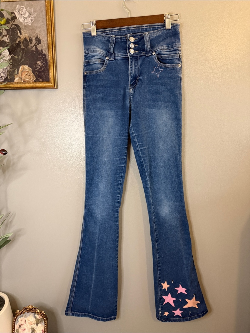 Jack David Juniors Size 5 Flare Jeans Star Embroidered Painted Stretch Denim - Picture 2 of 10